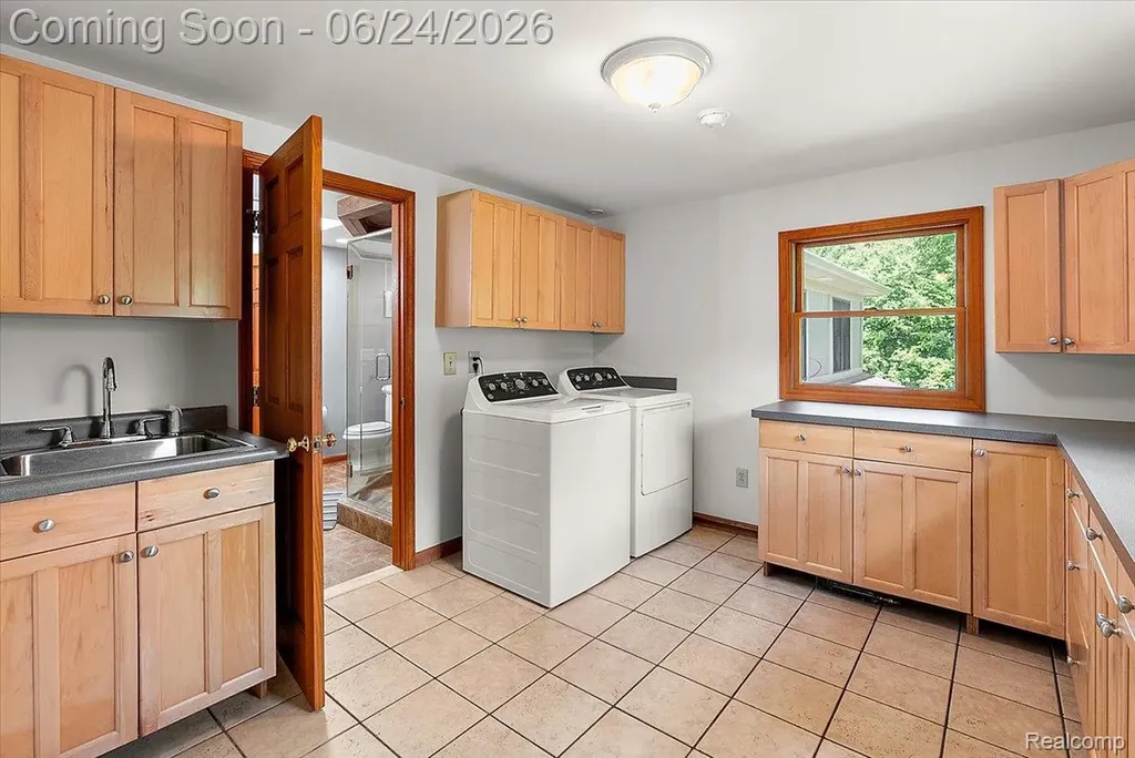 5630 Griffith Drive Genoa Township MI 48116