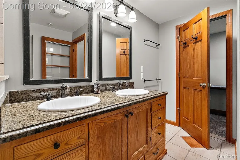 5630 Griffith Drive Genoa Township MI 48116