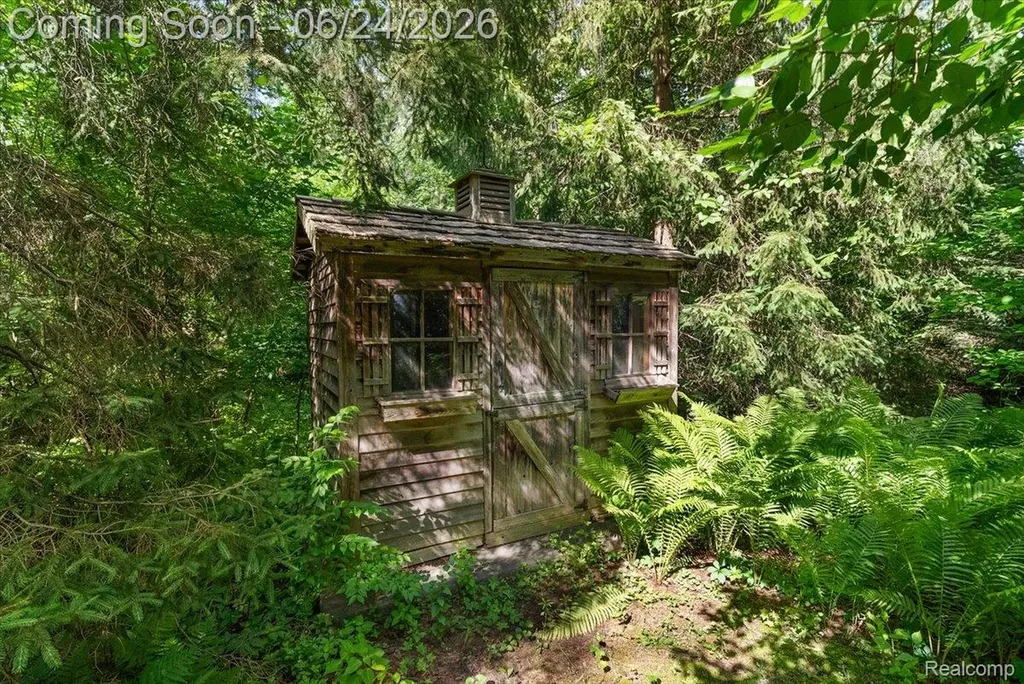 5630 Griffith Drive Genoa Township MI 48116