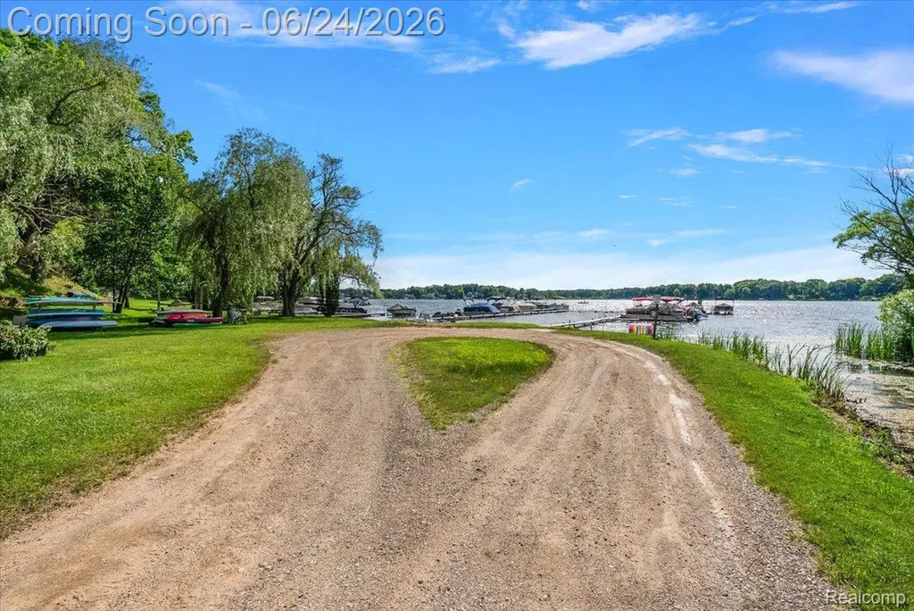 5630 Griffith Drive Genoa Township MI 48116