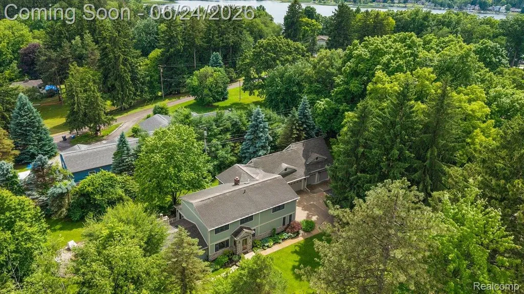 5630 Griffith Drive Genoa Township MI 48116