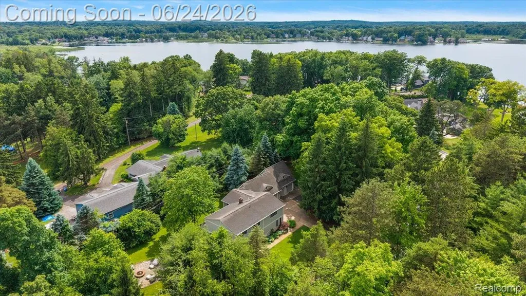 5630 Griffith Drive Genoa Township MI 48116