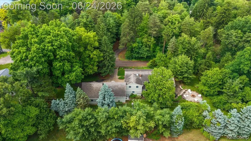 5630 Griffith Drive Genoa Township MI 48116