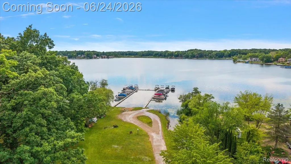 5630 Griffith Drive Genoa Township MI 48116