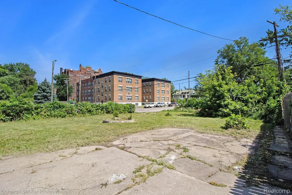 605 Calvert Street Detroit City MI 48202