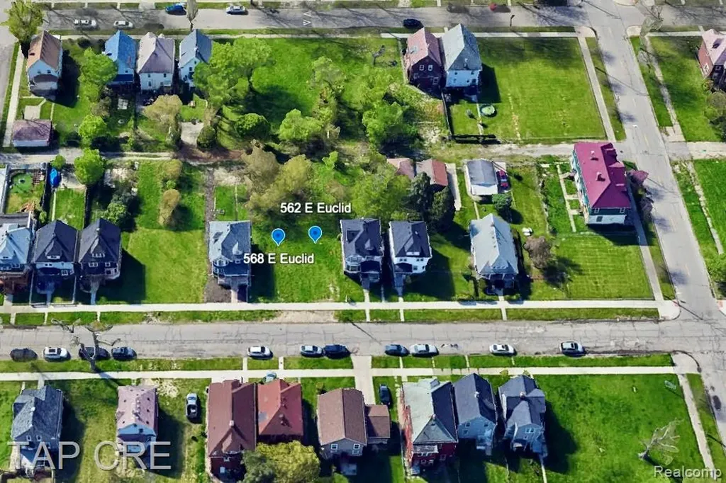 562 E Euclid Street Detroit City MI 48202