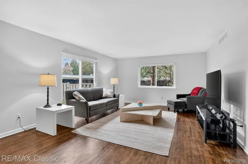 1460 Trailwood Path Bloomfield Hills City MI 48301