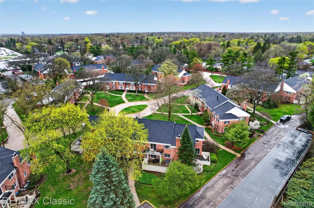 1460 Trailwood Path Bloomfield Hills City MI 48301