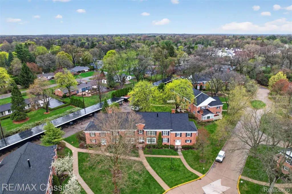 1460 Trailwood Path Bloomfield Hills City MI 48301