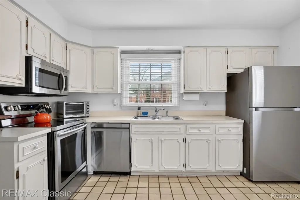 1460 Trailwood Path Bloomfield Hills City MI 48301