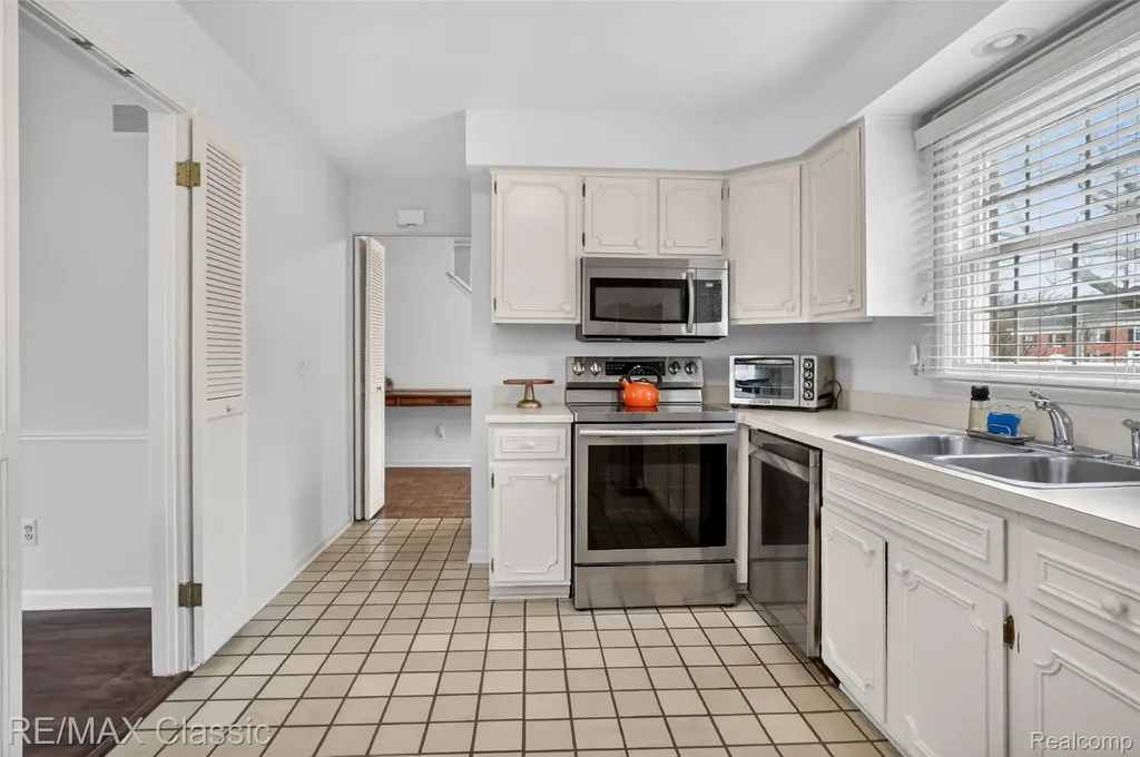 1460 Trailwood Path Bloomfield Hills City MI 48301