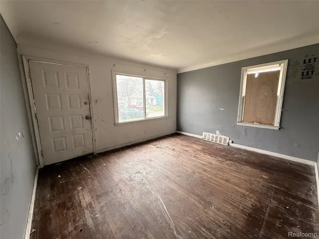 8855 Stout Street Detroit City MI 48228