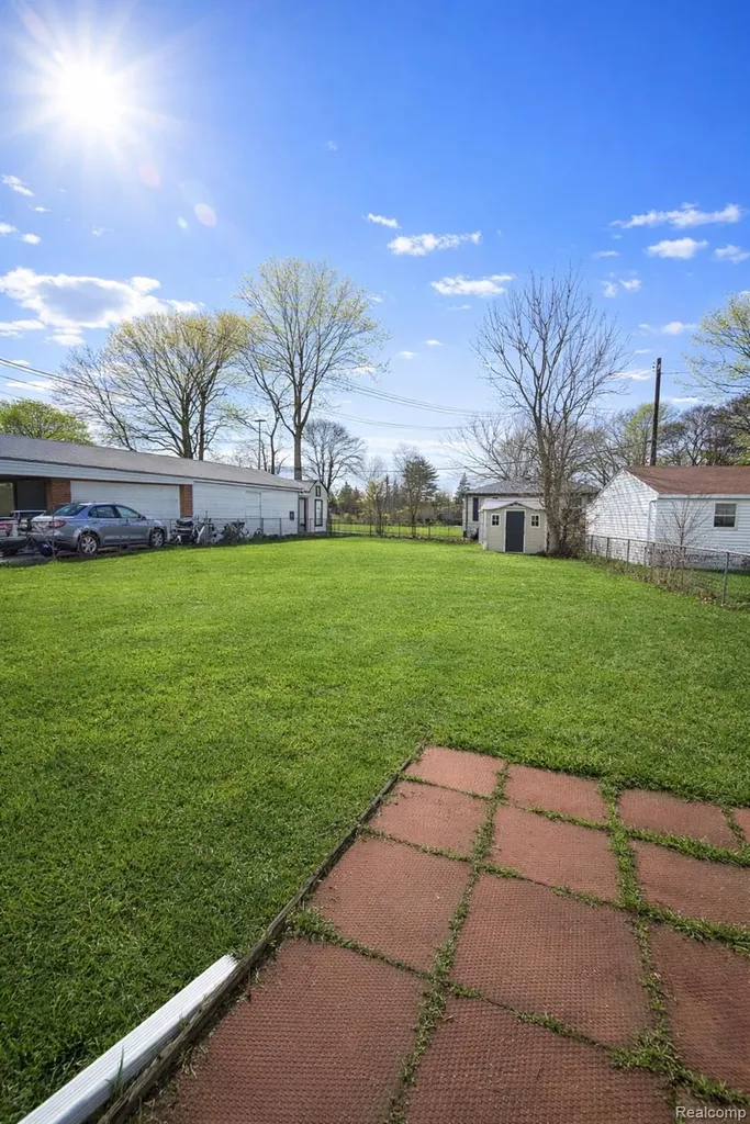 938 Arlene Avenue Pontiac City MI 48340