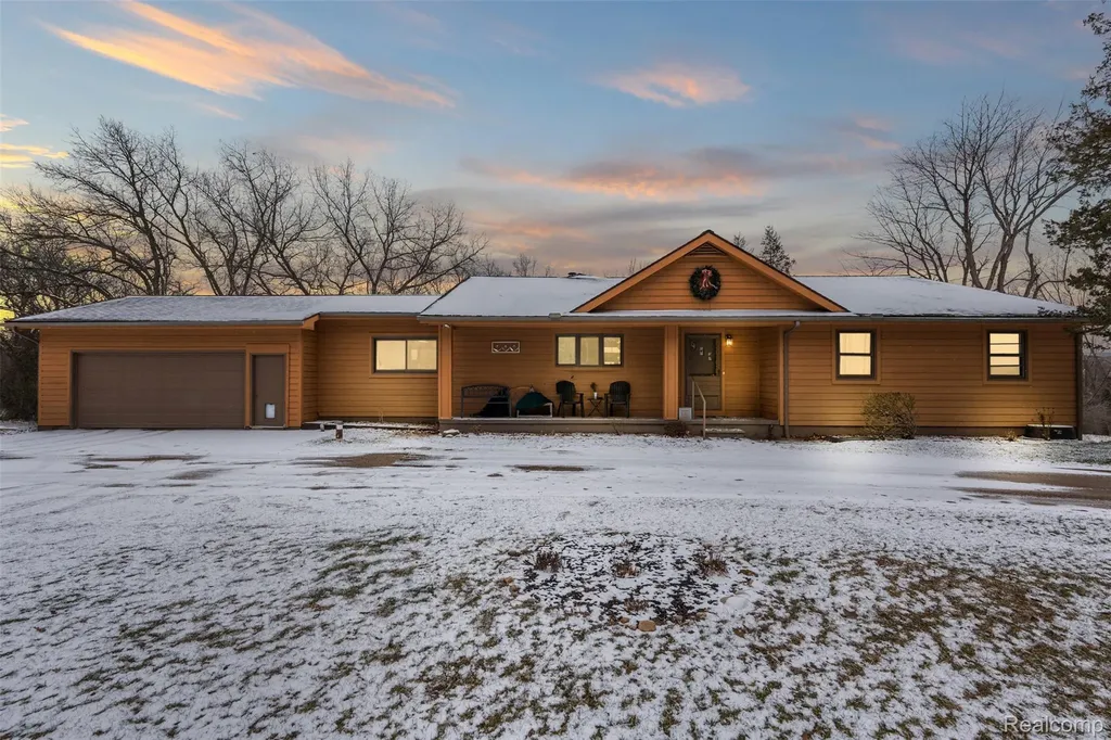 Green Oak Township MI, 9130 Bayfield Lane