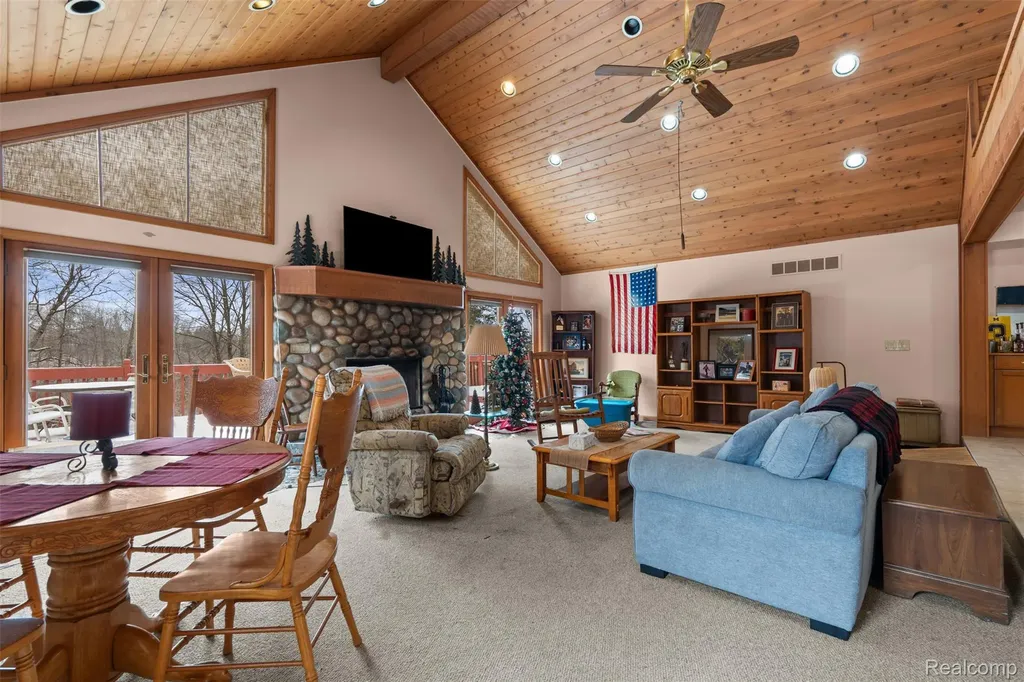 9130 Bayfield Lane Green Oak Township MI 48116