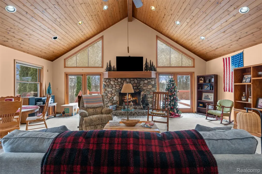 9130 Bayfield Lane Green Oak Township MI 48116