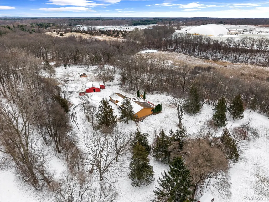 9130 Bayfield Lane Green Oak Township MI 48116