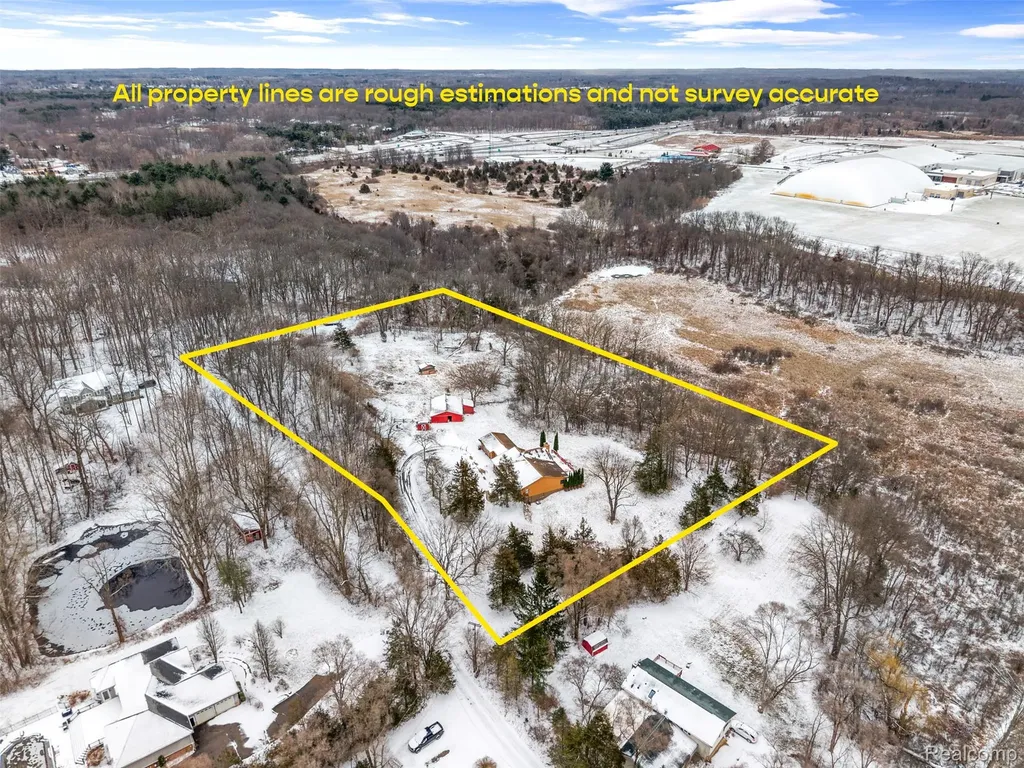 9130 Bayfield Lane Green Oak Township MI 48116