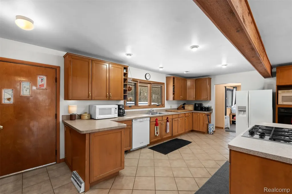 9130 Bayfield Lane Green Oak Township MI 48116
