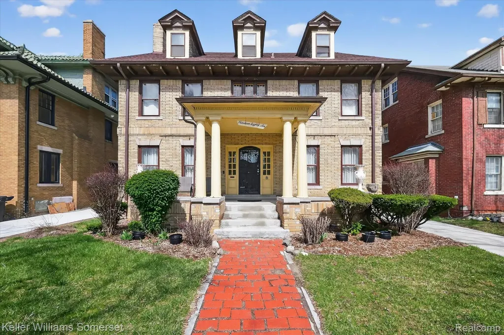 1986 W Boston Boulevard Detroit City MI 48206