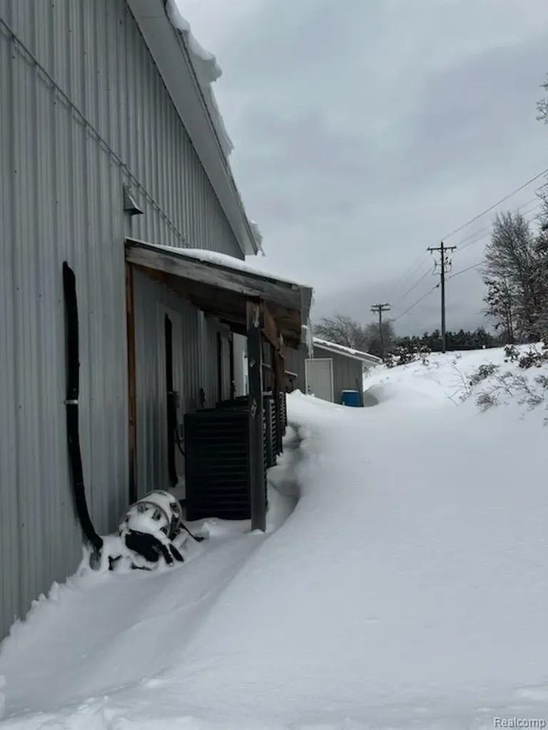 7579 Us Highway 131 Fife Lake Township MI 49633