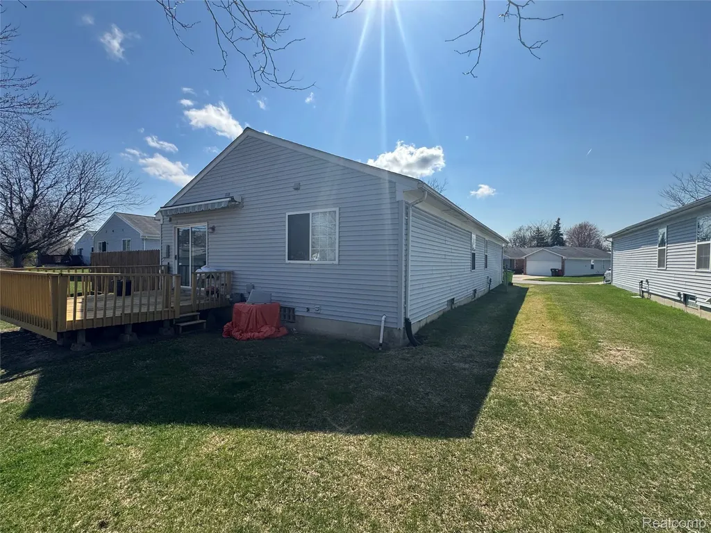 27114 Antonio Drive Roseville City MI 48066