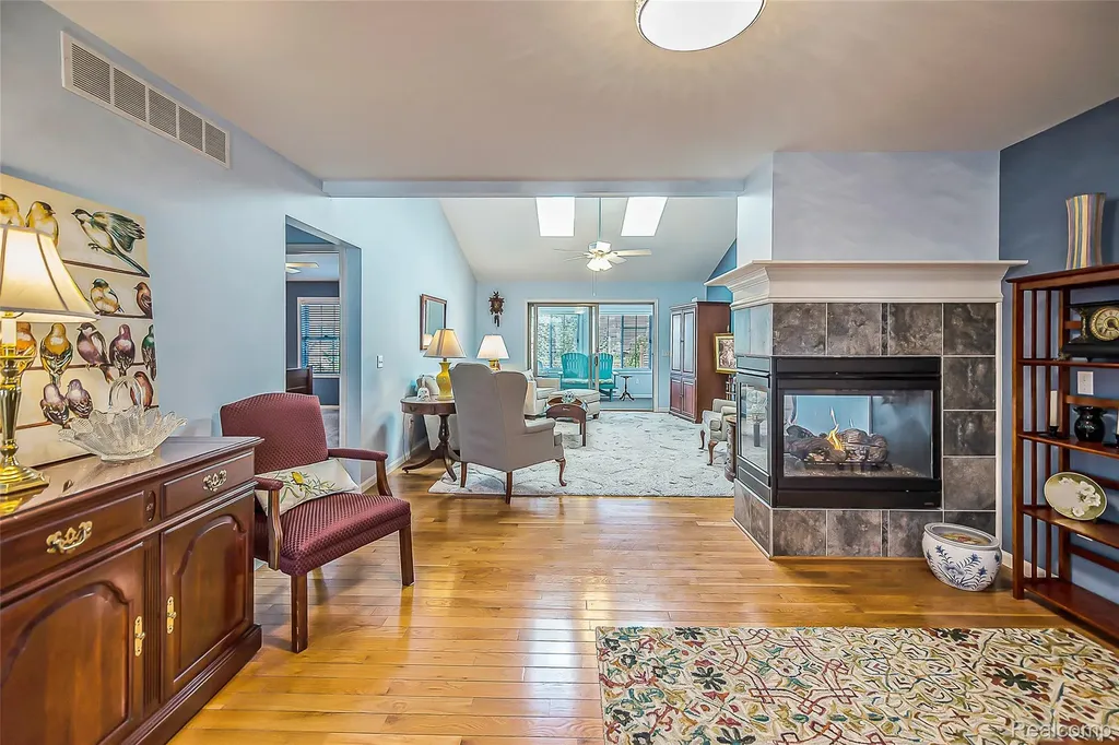 6062 Green Ash Drive Brighton City MI 48116
