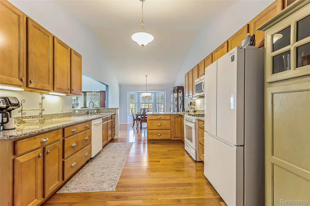 6062 Green Ash Drive Brighton City MI 48116