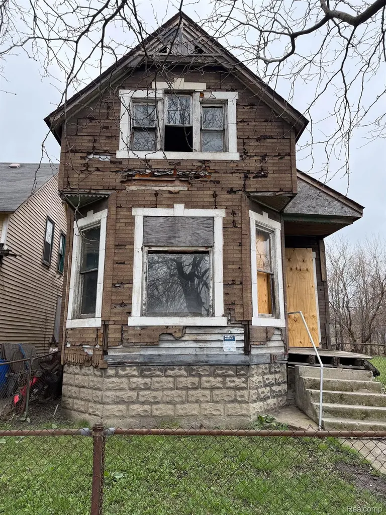 2546 W Forest Avenue Detroit City MI 48208