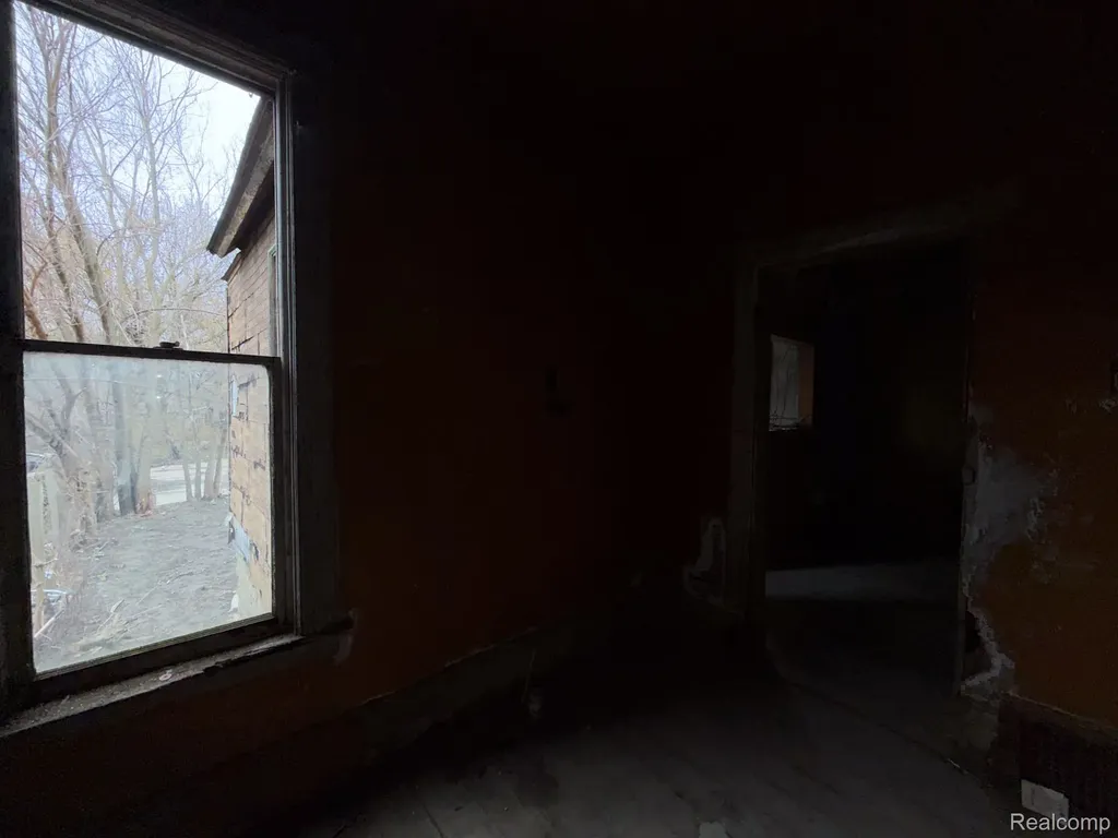 2546 W Forest Avenue Detroit City MI 48208