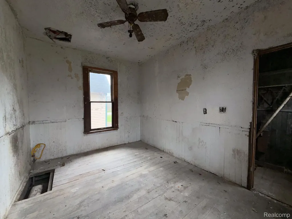 2546 W Forest Avenue Detroit City MI 48208