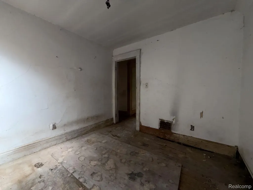 2546 W Forest Avenue Detroit City MI 48208