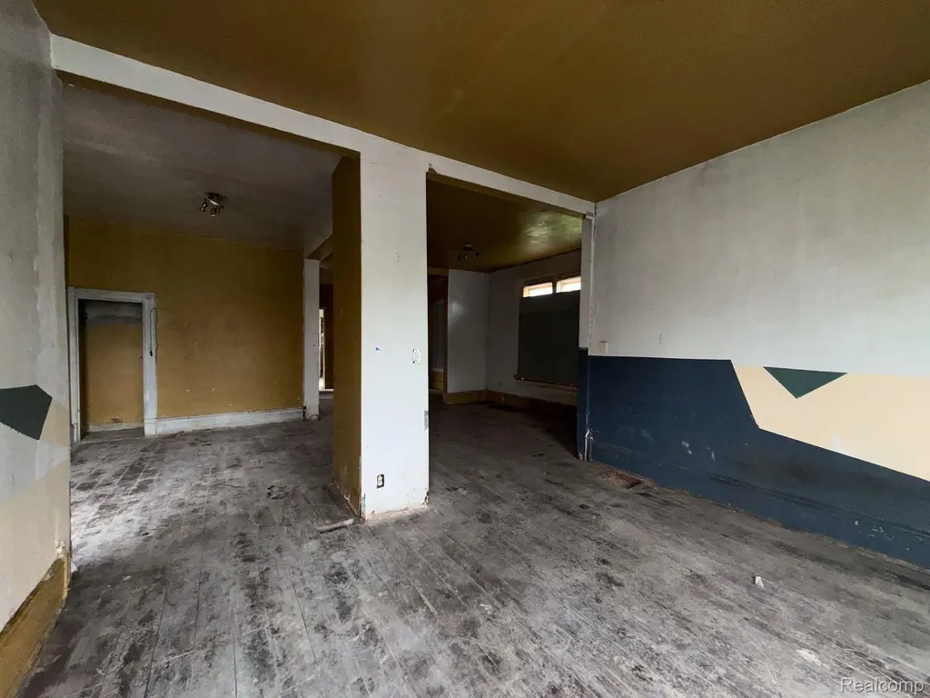 2546 W Forest Avenue Detroit City MI 48208