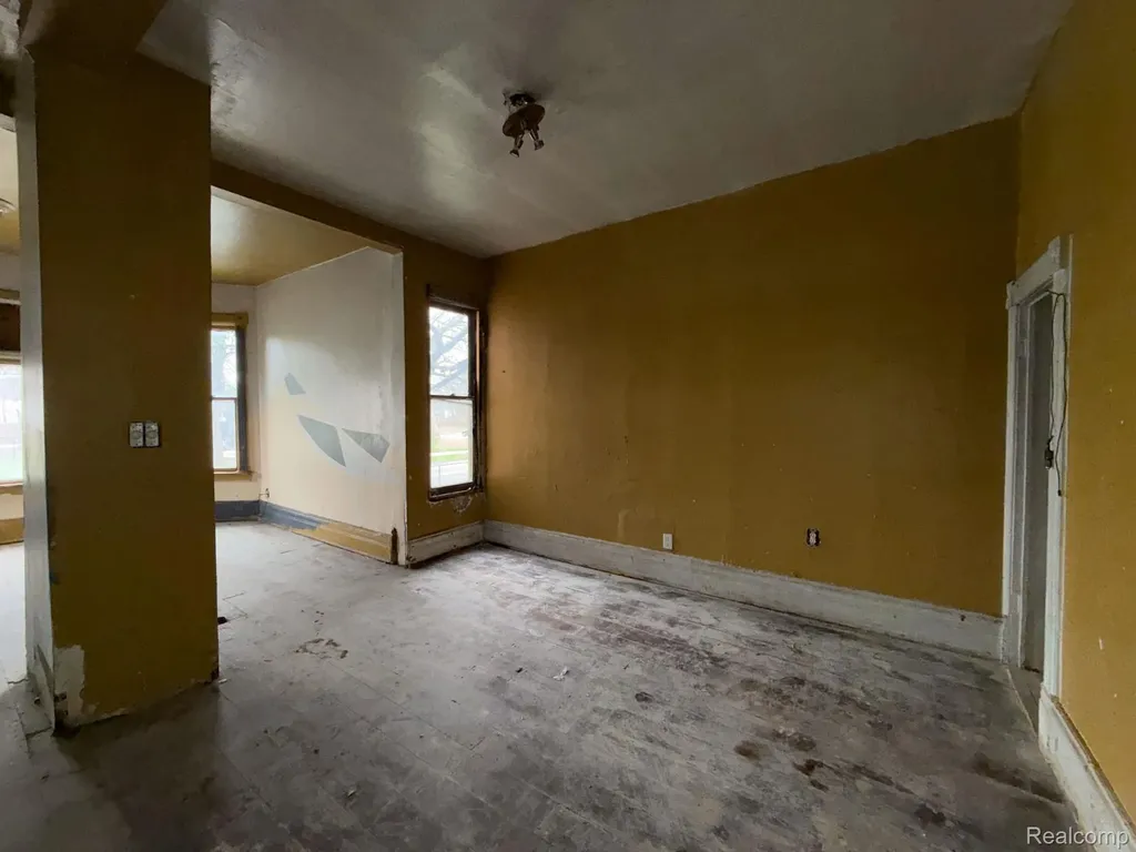 2546 W Forest Avenue Detroit City MI 48208
