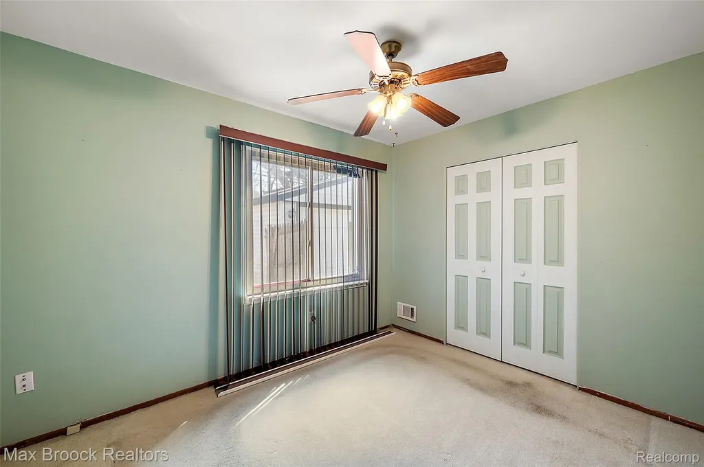 1213 Batavia Avenue Royal Oak City MI 48067