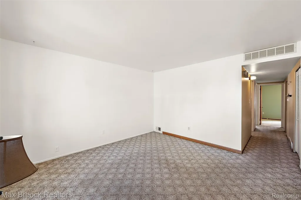 1213 Batavia Avenue Royal Oak City MI 48067