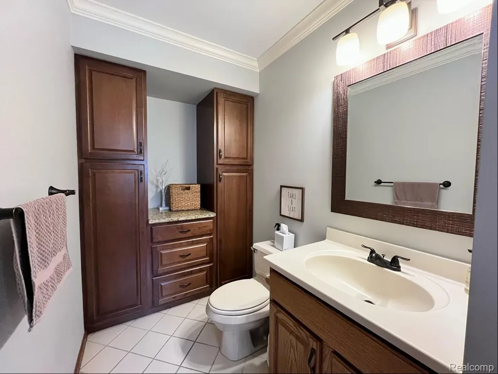 22935 Allor Street St. Clair Shores City MI 48082