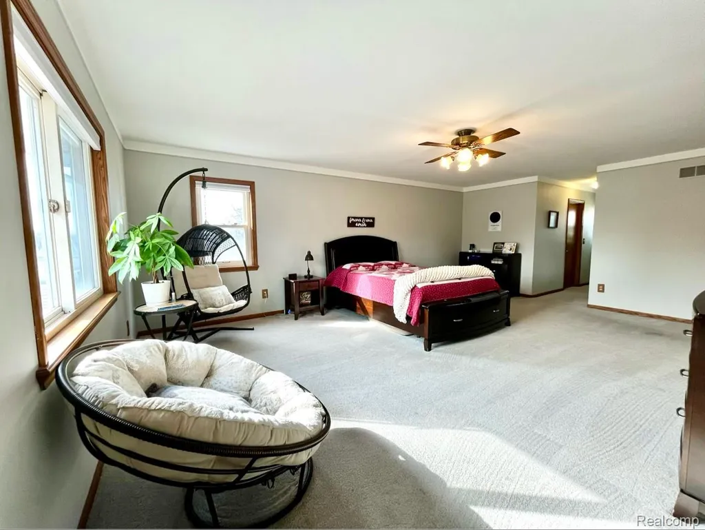 22935 Allor Street St. Clair Shores City MI 48082