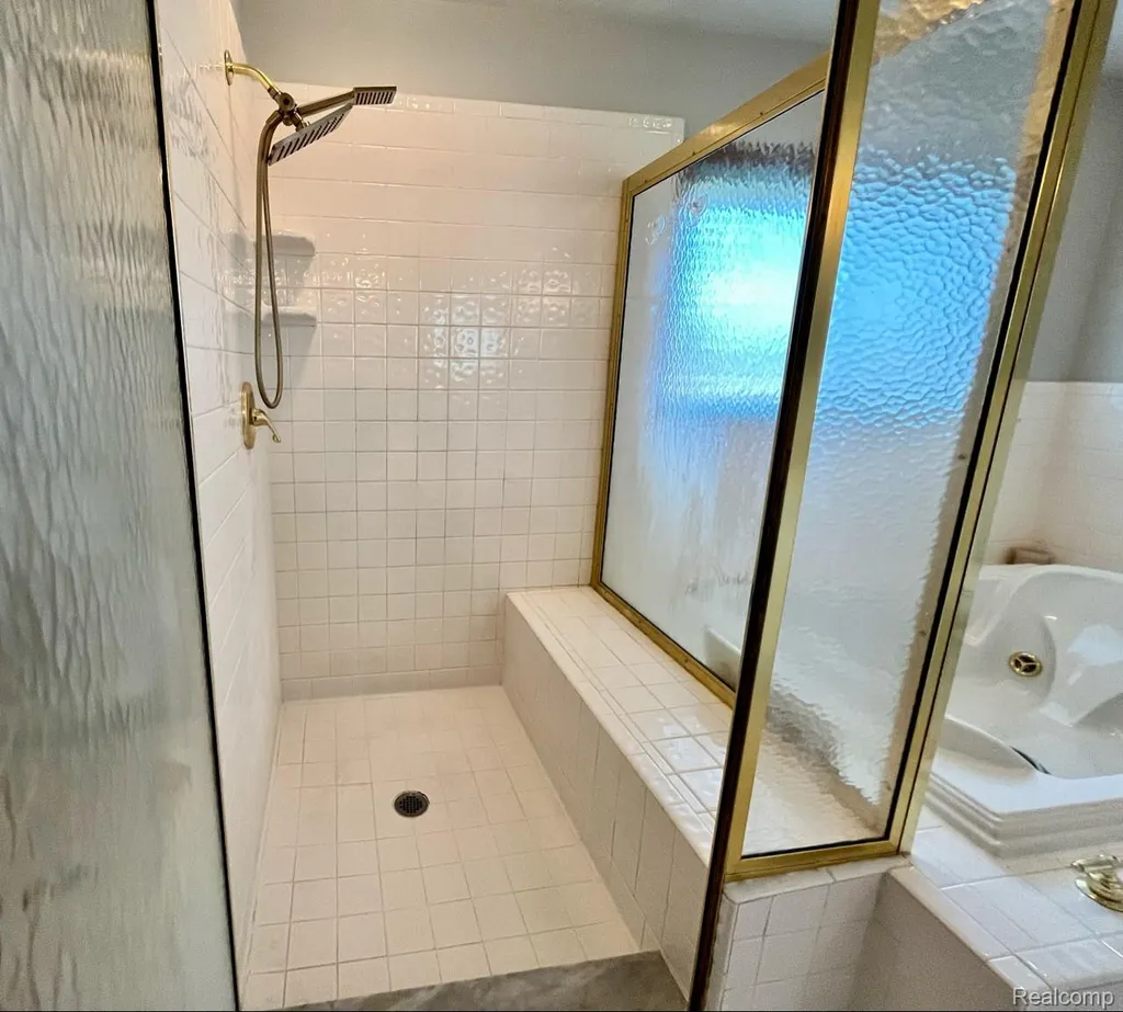 22935 Allor Street St. Clair Shores City MI 48082