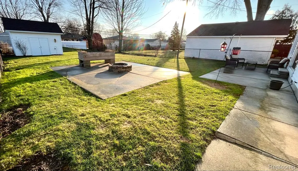 22935 Allor Street St. Clair Shores City MI 48082