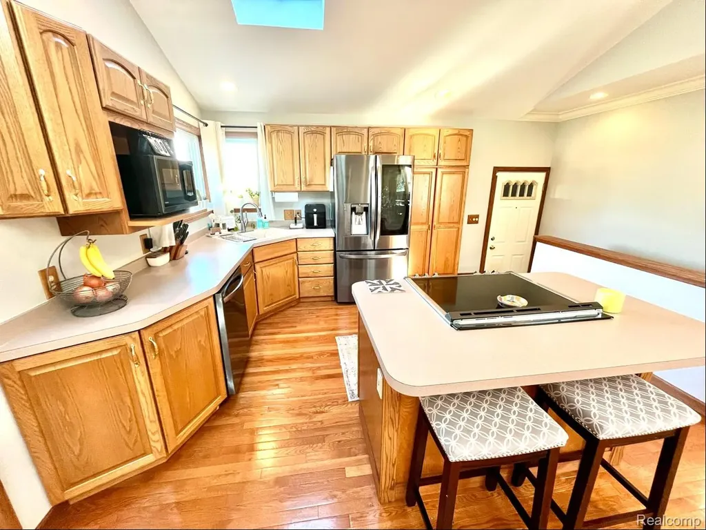 22935 Allor Street St. Clair Shores City MI 48082