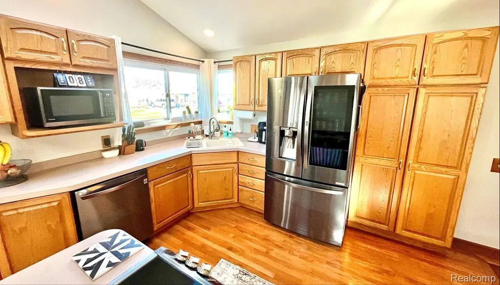 22935 Allor Street St. Clair Shores City MI 48082
