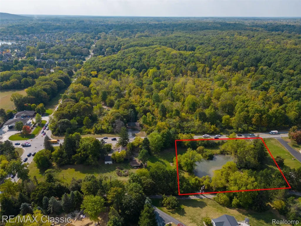 19150 Beck Road Northville Township MI 48167