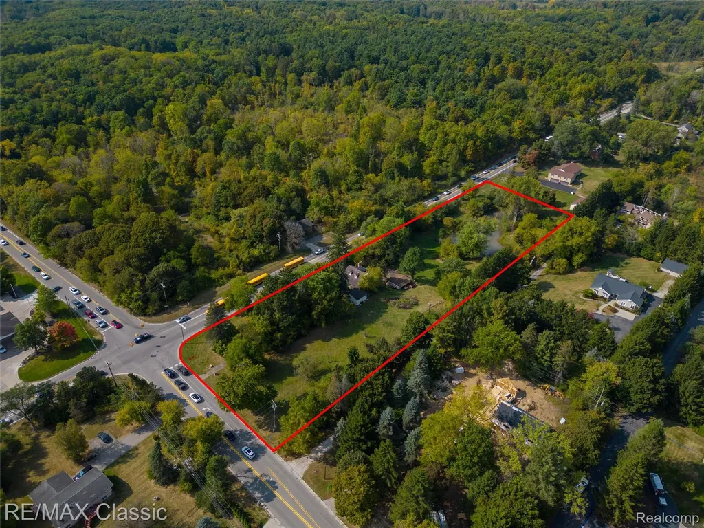 19150 Beck Road Northville Township MI 48167