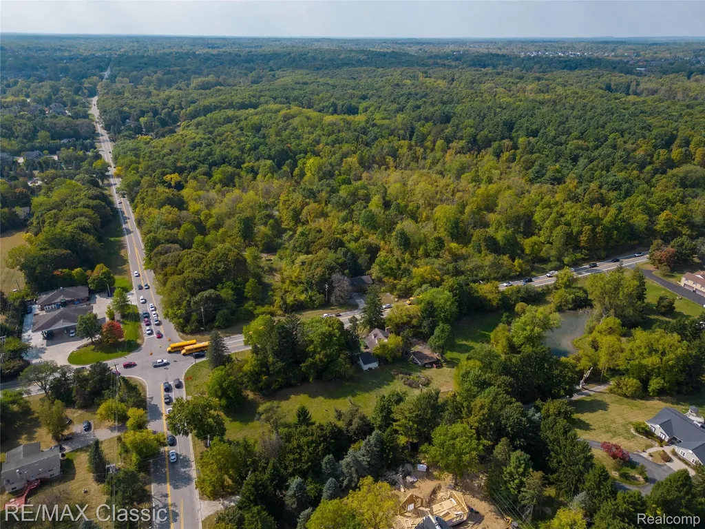 19150 Beck Road Northville Township MI 48167