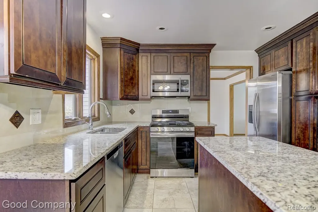 38092 Westchester Road Sterling Heights City MI 48310