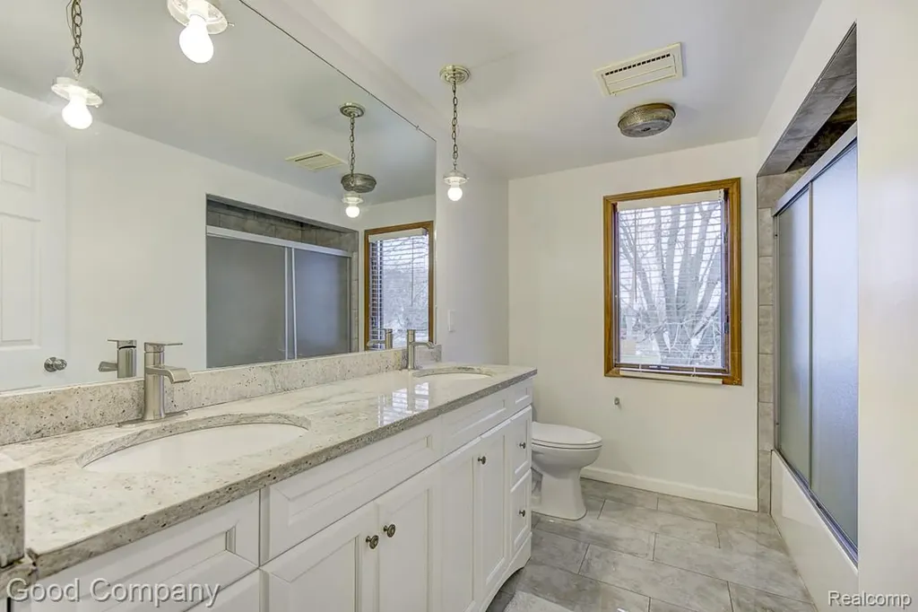 38092 Westchester Road Sterling Heights City MI 48310