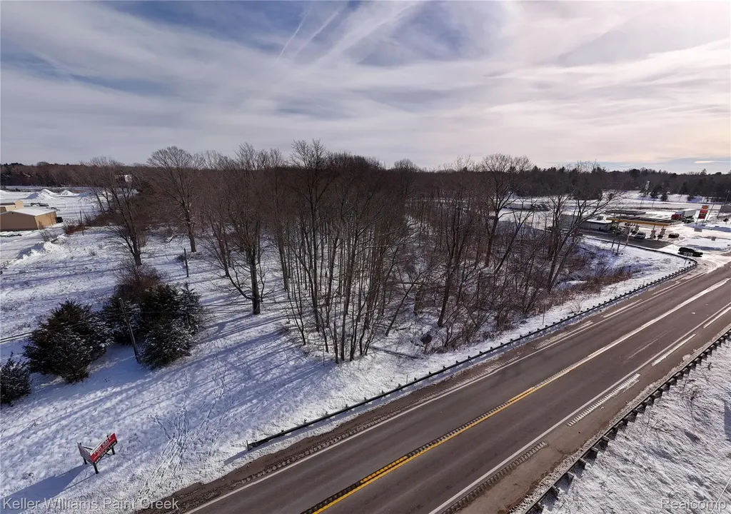 13537 M 140 South Haven City MI 49090