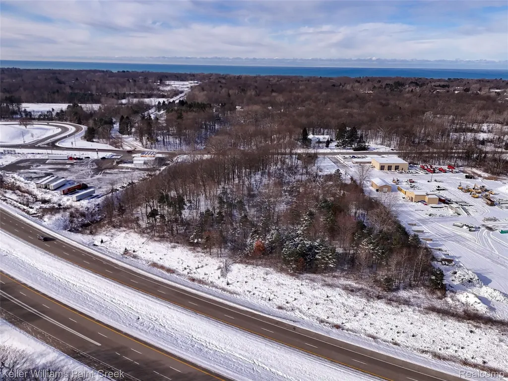 13537 M 140 South Haven City MI 49090