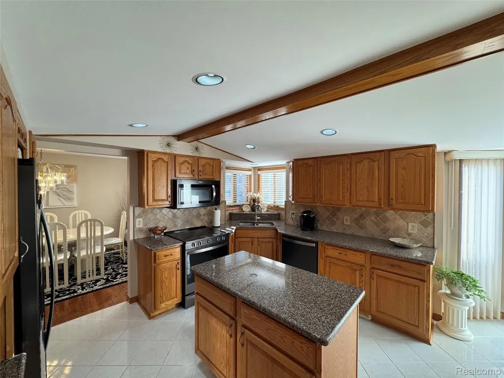 48583 Tilch Road Macomb Township MI 48044